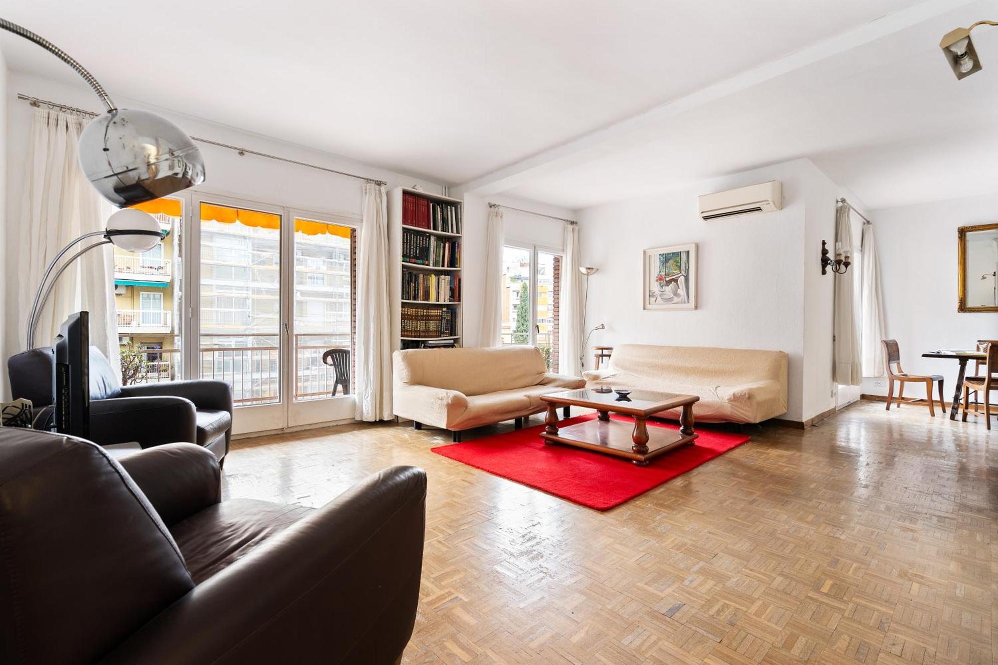 Stunning 5br With Sagrada Familia Views *